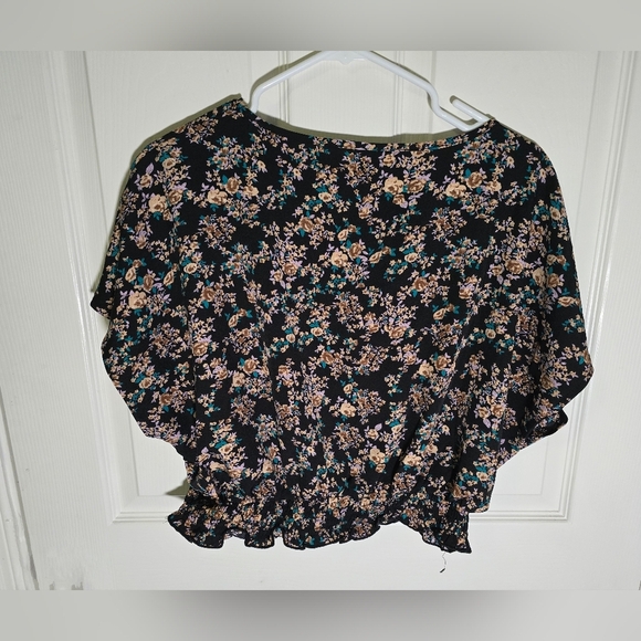 Shein Womens Black Floral Crop Top XL - Picture 2 of 11